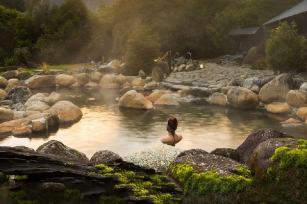 Suối Nước Khoáng Mỹ An Huế tắm khoáng nóng chuẩn Nhật Bản