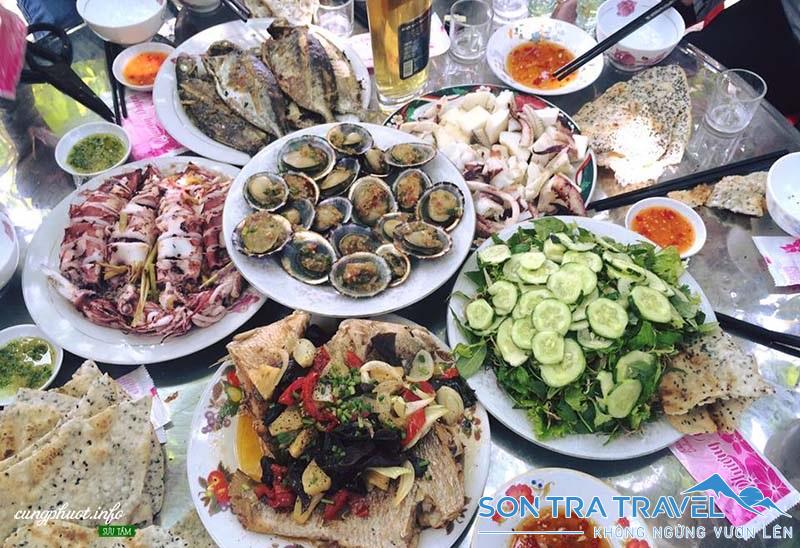Đến các bãi tắm biển Cù Lao Chàm nên ăn gì?