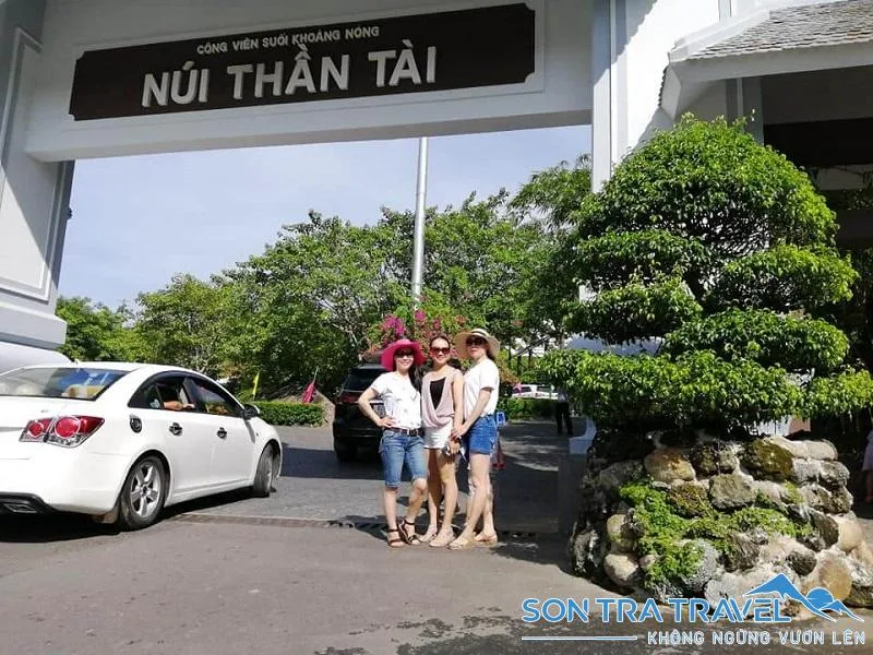 Khu du lịch Núi Thần Tài mở cửa và đóng cửa mấy giờ? Giới thiệu đôi nét về khu du lịch Núi Thần Tài