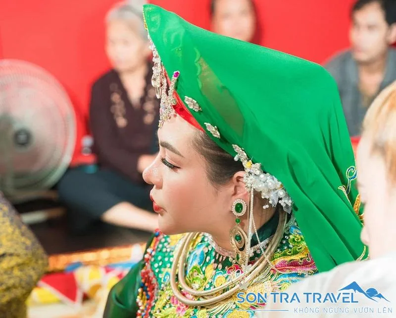 Coi bói tại Cô Hằng Thiên