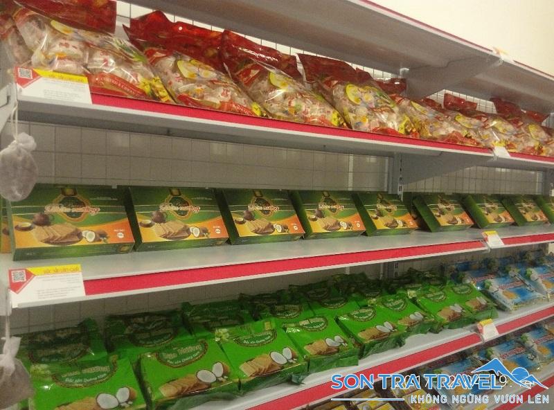 Bánh dừa nướng được bày bán tại nhiều siêu thị, cửa hàng tại Đà Nẵng