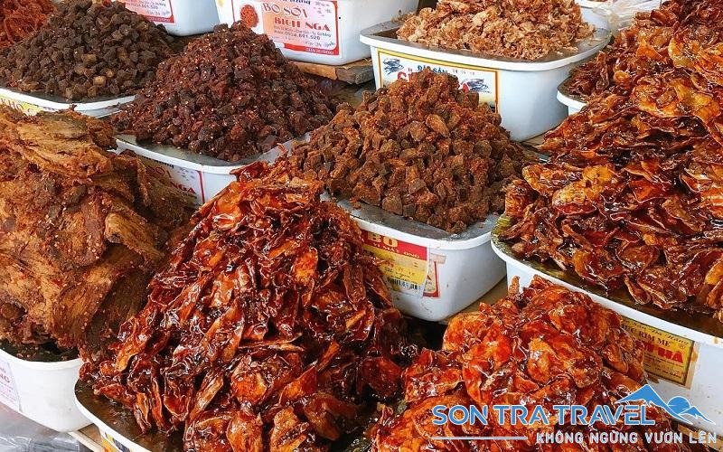 Chợ Cồn - Thiên đường mực rim me Đà Nẵng giá rẻ