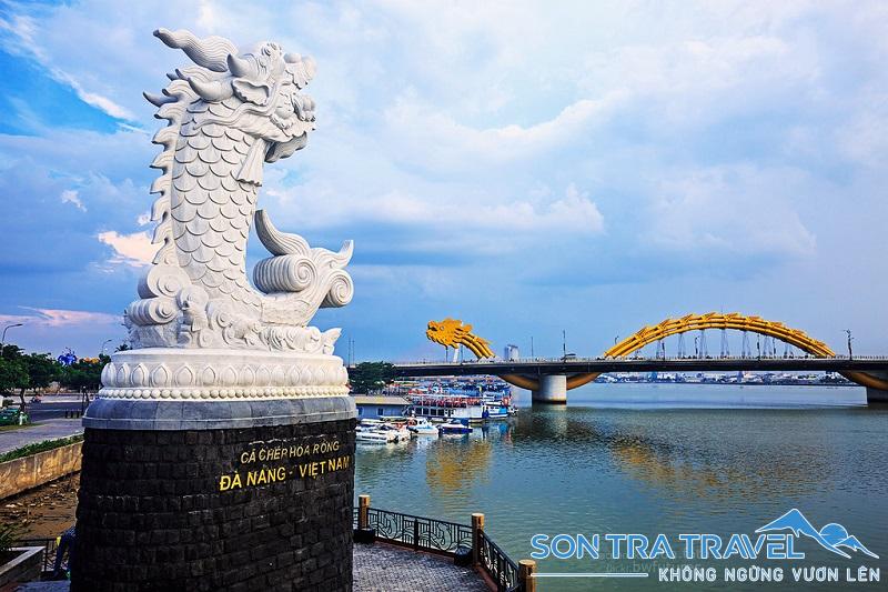 Tượng Cá Chép Hóa Rồng - Biểu tượng du lịch của thành phố biển