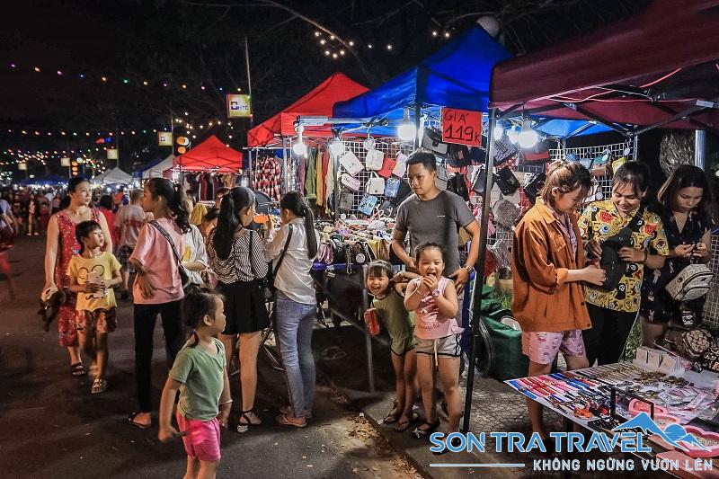Đường đến chợ đêm Sơn Trà Đà Nẵng rất dễ tìm